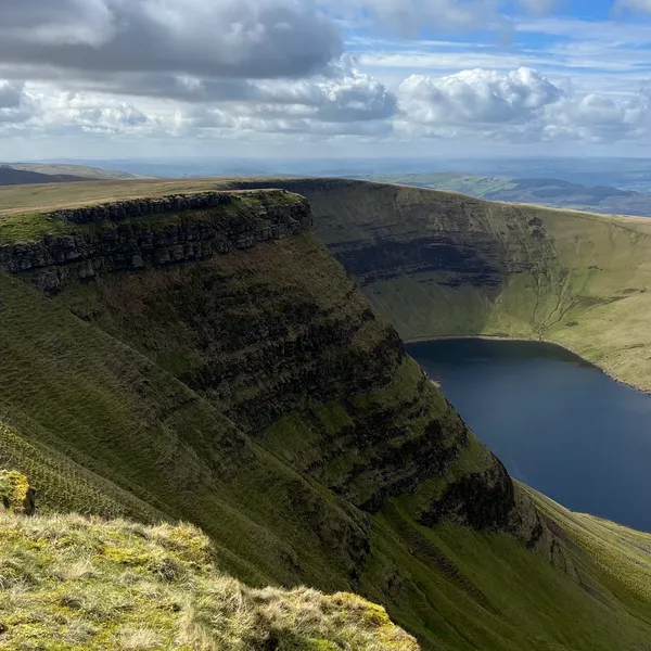 Mountain and lake landscape